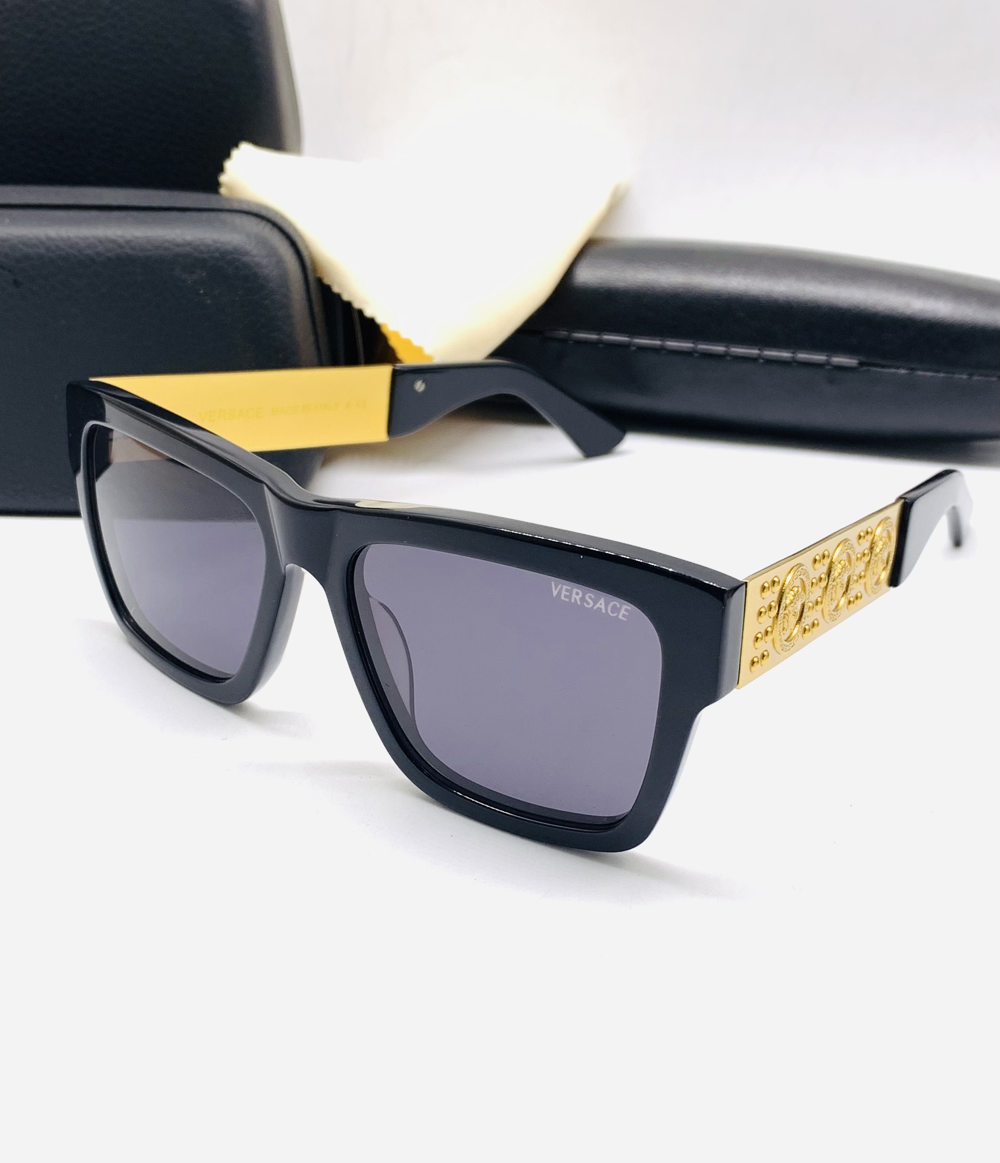 VER70975 UV400 Classic Sunglasses
